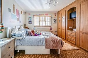 Bedroom 4- click for photo gallery